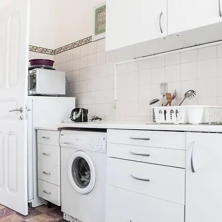 Anjos Flat With 5bd * ליסבון