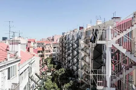 Anjos Flat With 5bd דירה ליסבון