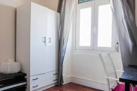 Anjos Flat With 5bd Lisboa